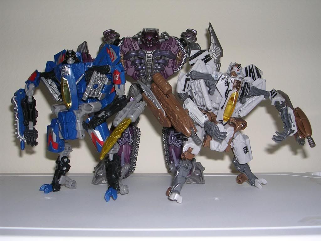 transformers thundercracker dark of the moon